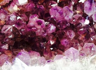 Ile kosztuje szlifowanie płytek pod kątem 45 stopni cena? Ile kosztuje szlifowanie płytek pod kątem 45 stopni cena?